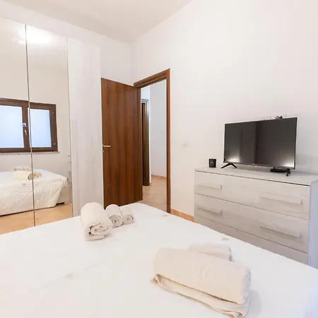 Apartment Nuovi Tri E Bilocali In Con Piscina A Porto Cervo 800mt Mare