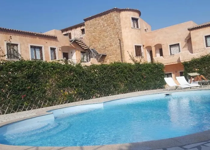Daire Nuovi Tri E Bilocali In Con Piscina A Porto Cervo 800mt Mare